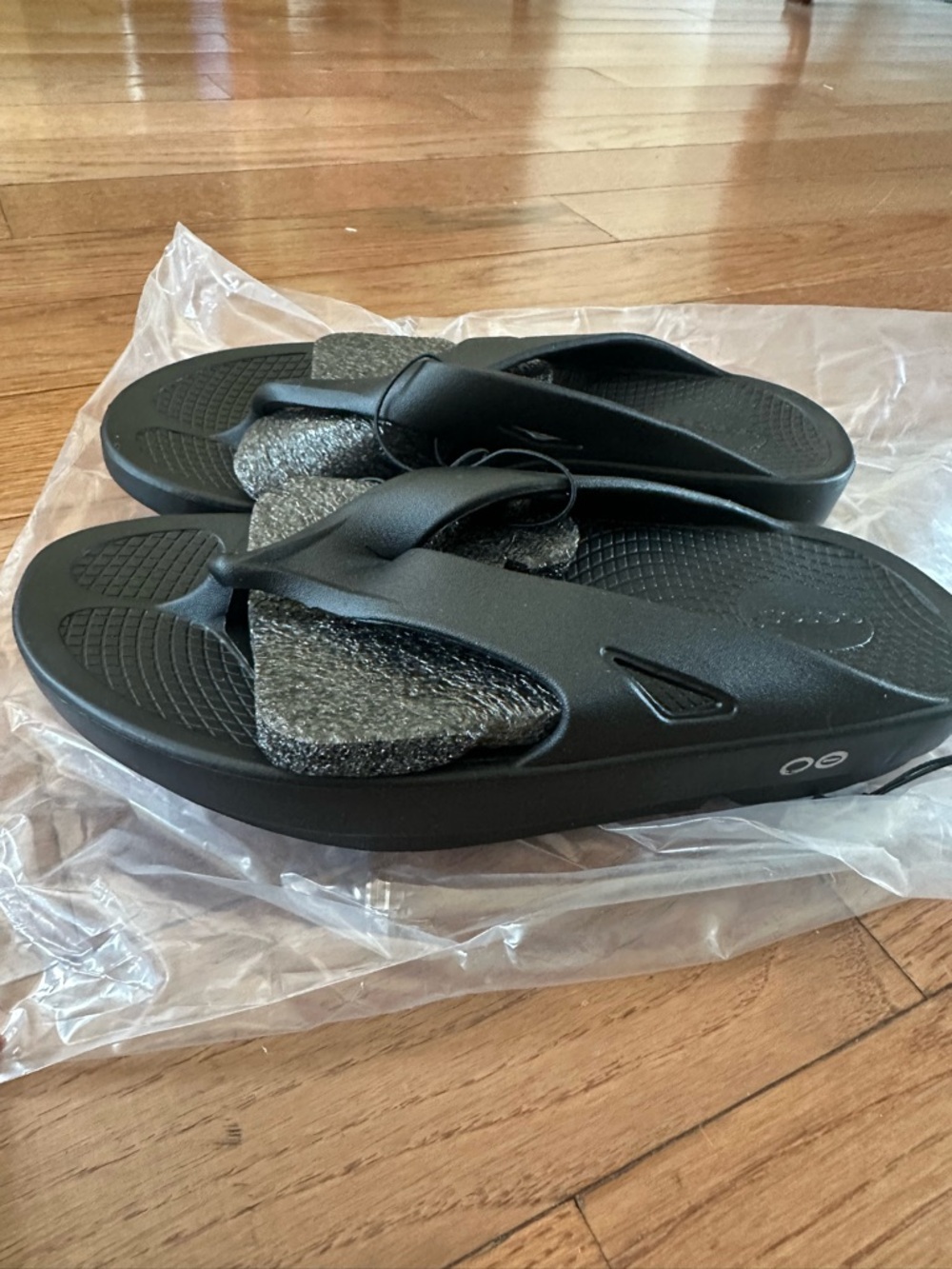 OOFOS OORIGINAL SANDAL NWT - Picture 11 of 14